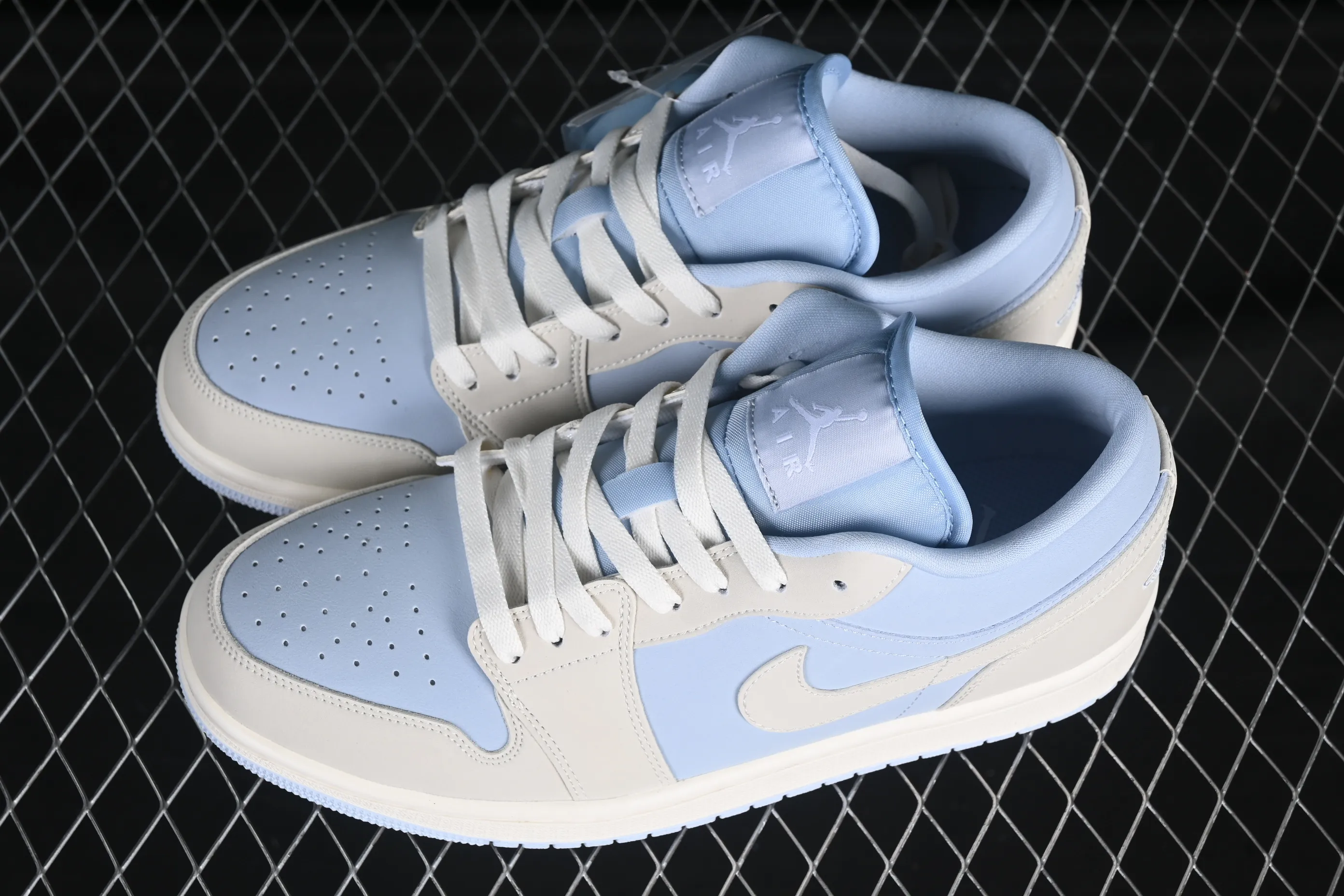 All categories Air Jordan Jordan series basketball shoes Air Jordan 1 Low Air Jordan 1 Low "Hydrogen Blue" gray blue low-top cultural and casual sneakers IB4003-407